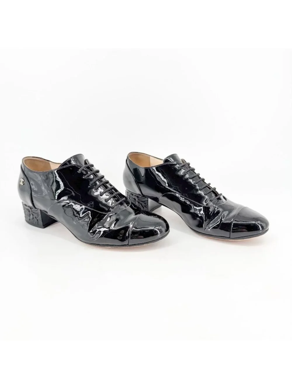 Chanel CC Camellia Flower Patent Oxford Heels Black Leather Size 37 US 6-6.5